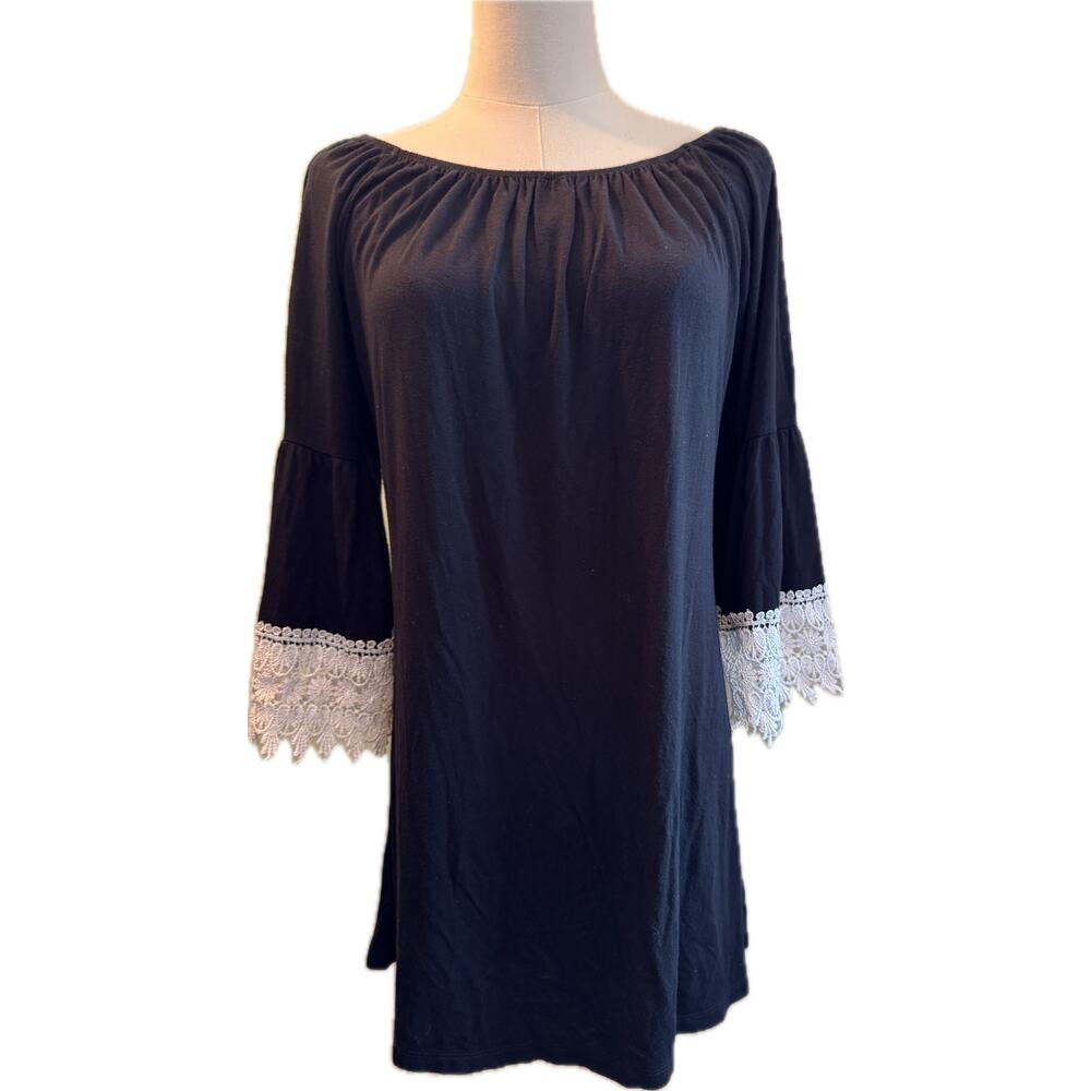 Women's Yahada Black Tunic with White Crocheted Trim on Sleeves, Large